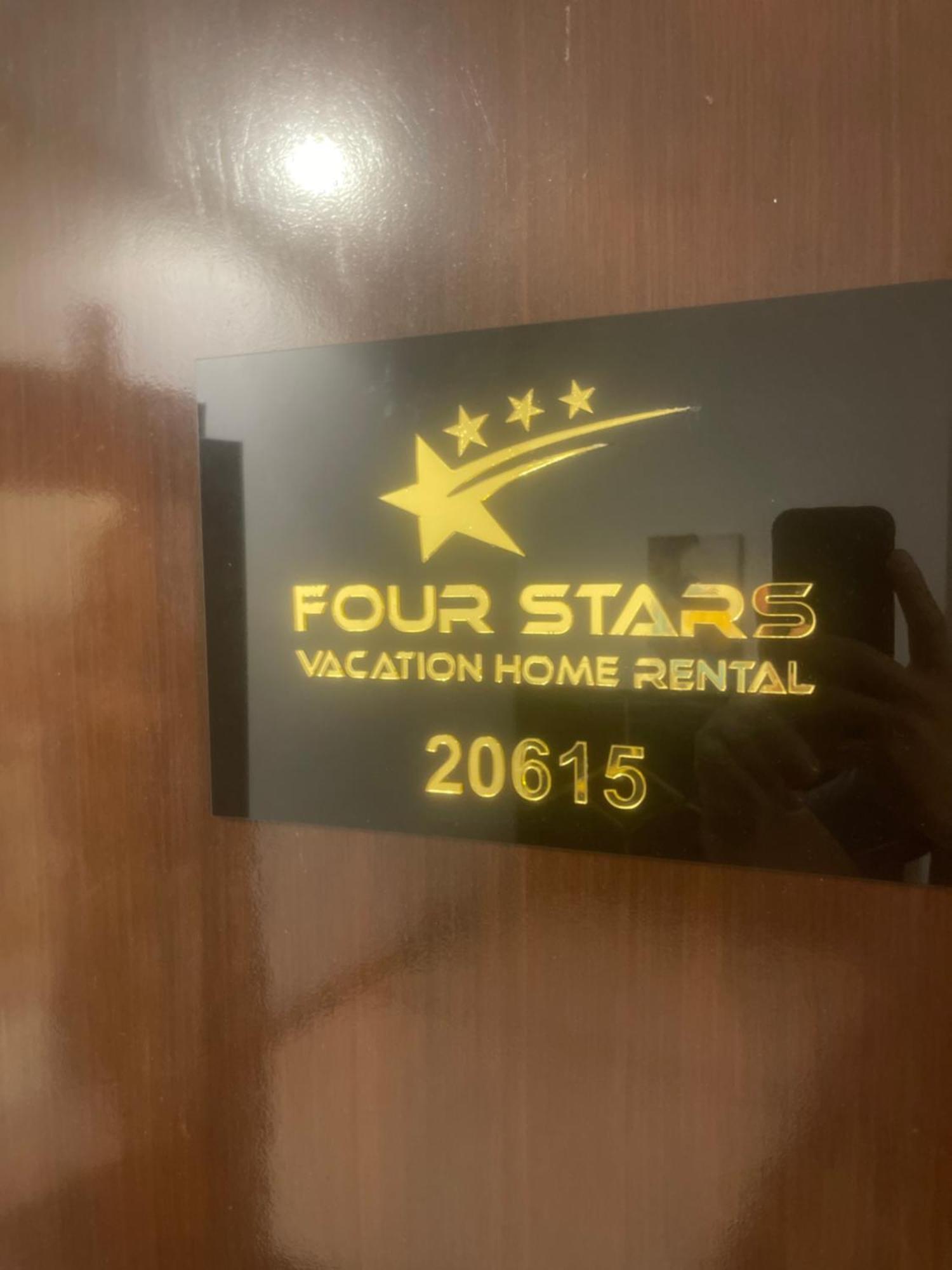 Four Stars Hostel Dubai Exterior foto