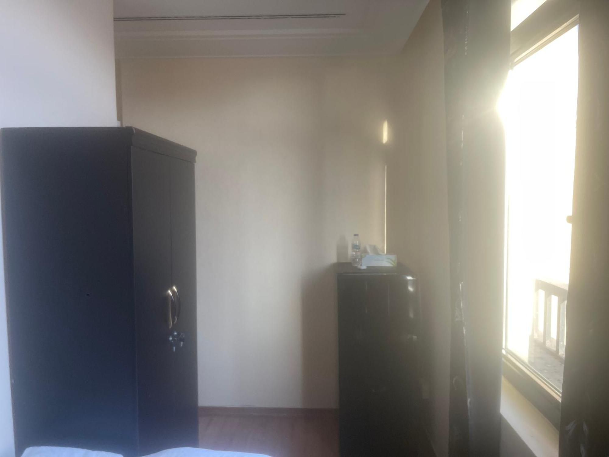 Four Stars Hostel Dubai Exterior foto
