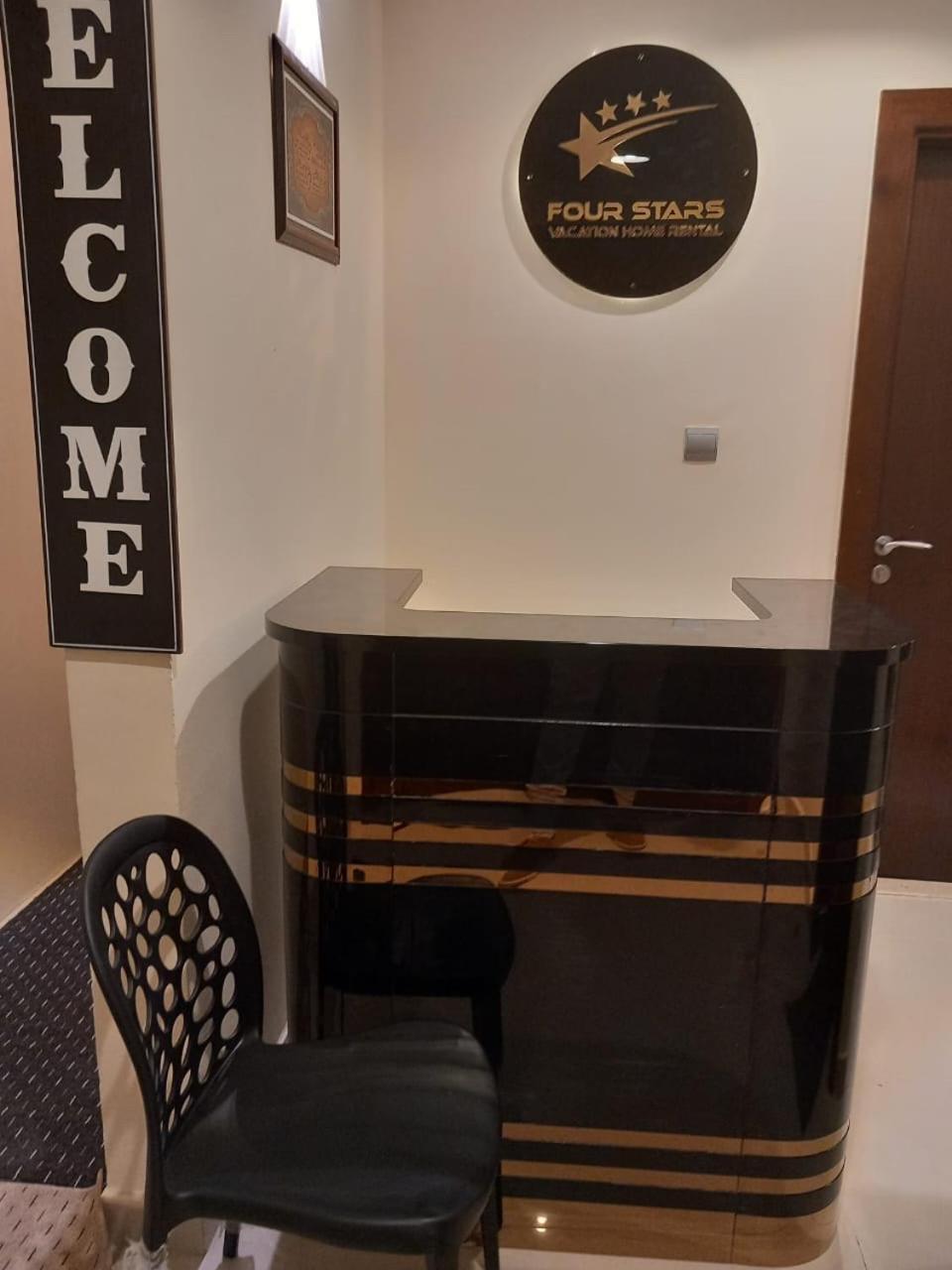 Four Stars Hostel Dubai Exterior foto