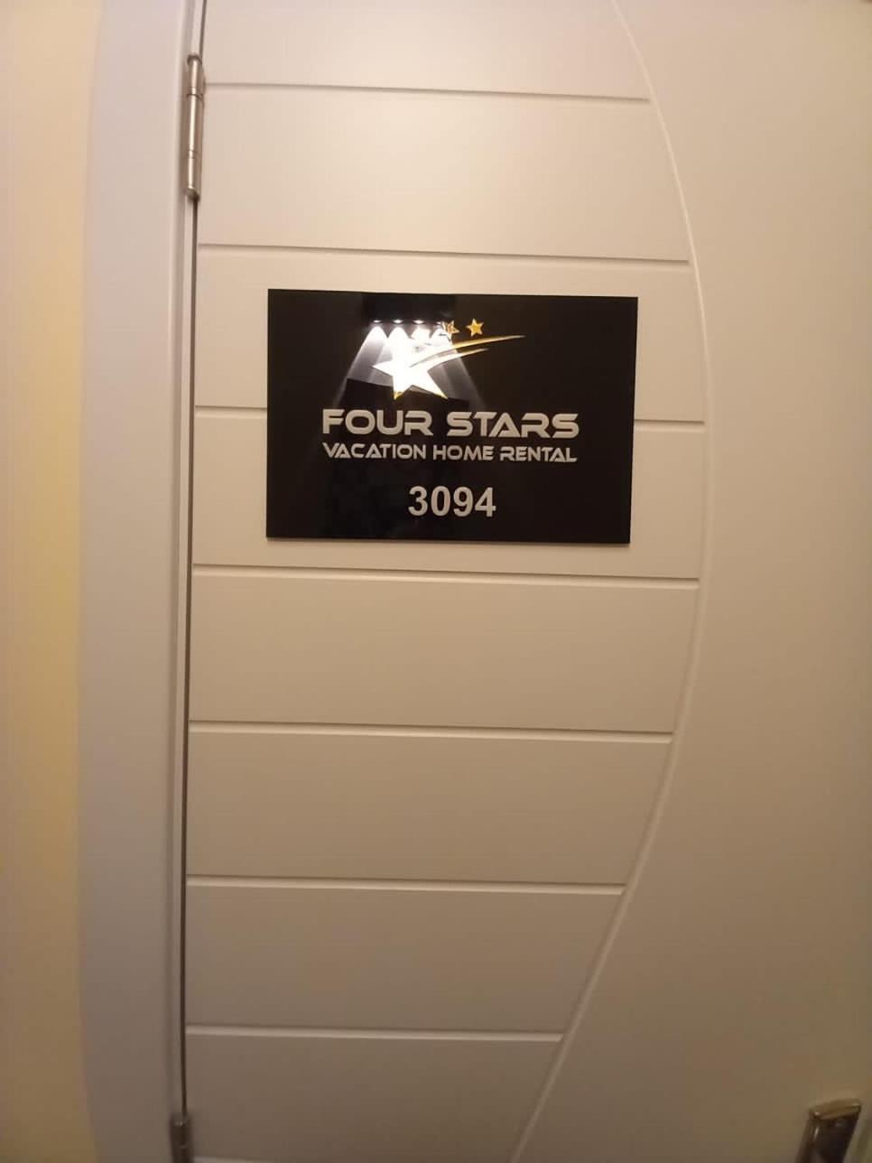 Four Stars Hostel Dubai Exterior foto