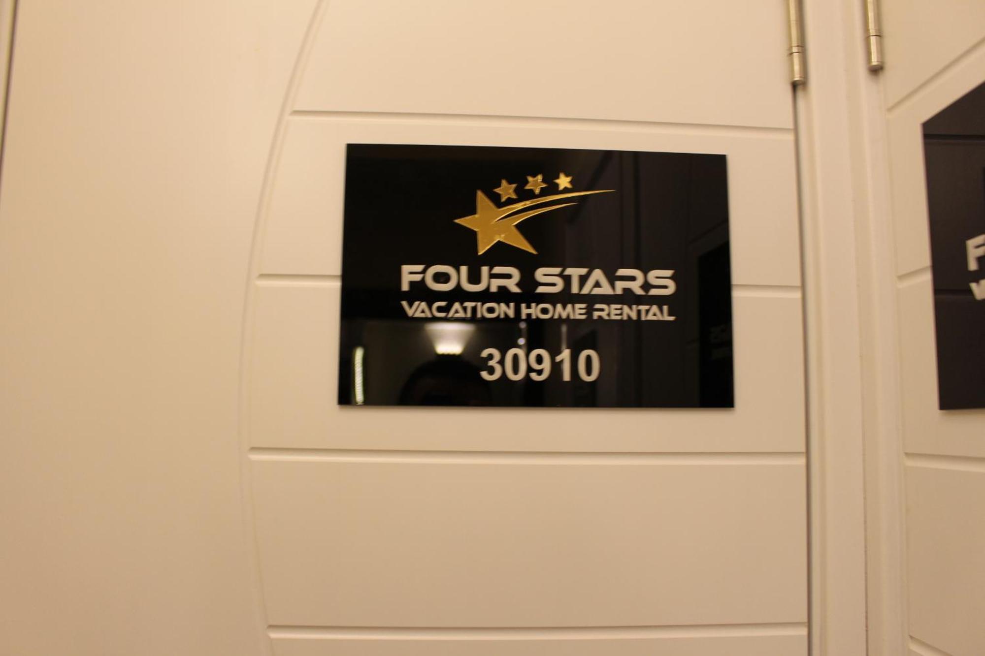 Four Stars Hostel Dubai Exterior foto
